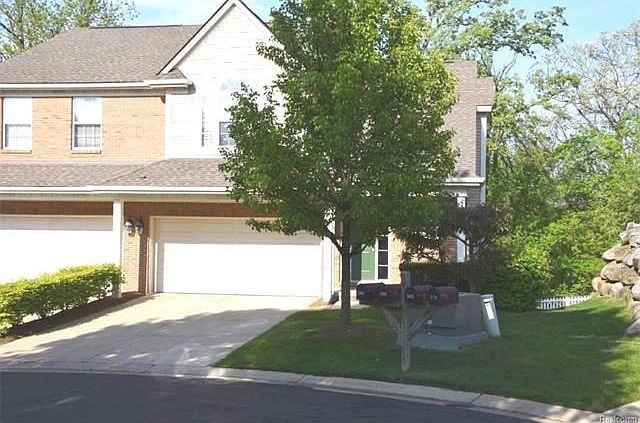 Sharp curb appeal end unit