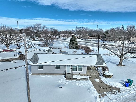 4th image of 110 W Manchester Dr