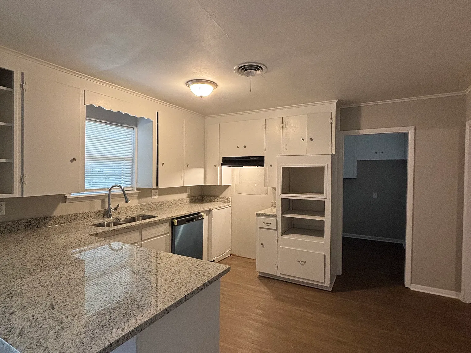 8 Diana Drive — Photo 2