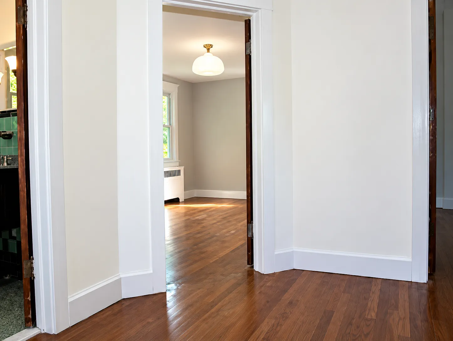 3 bed, 2043 sqft, $3,200 — Photo 4