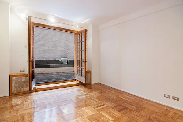 Rented by WAM Partners - William Moses Co. | media 13