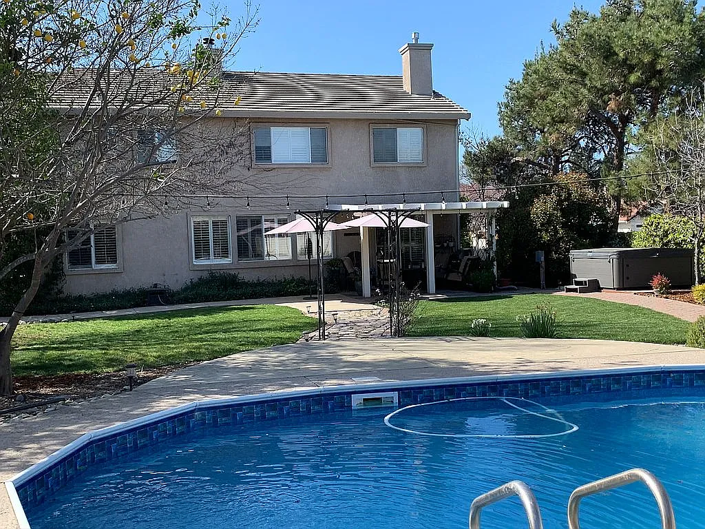 901 Copper Way photo 1
