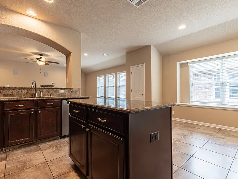 7111 Watertrout Bay — Photo 17