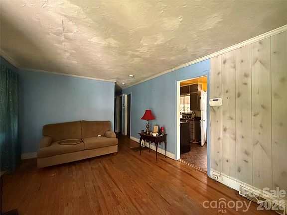 3rd image of 6410 Rockwell Blvd