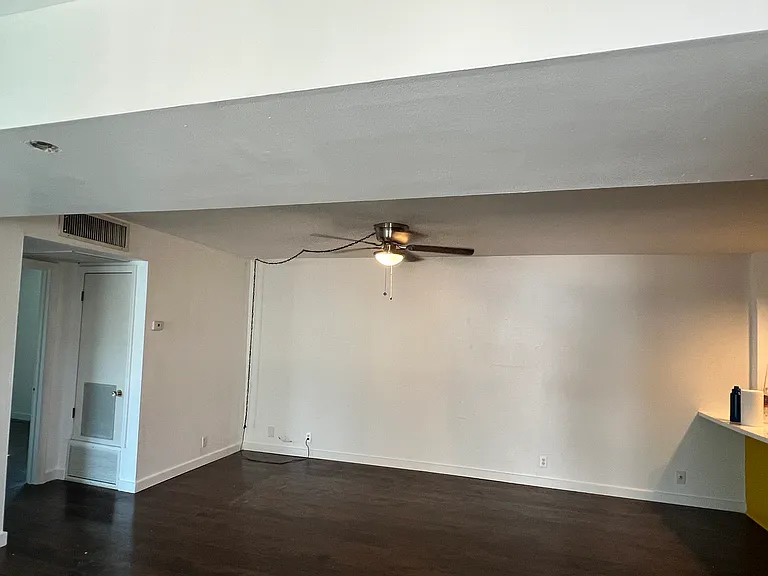 1316 W Mountain View Rd — Photo 6