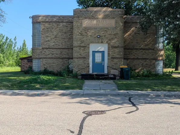 480 Park St E APT 4, New Germany, MN 55367