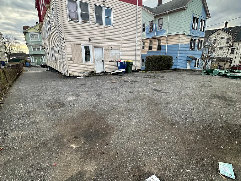 99 Rose St #2 — Photo 25