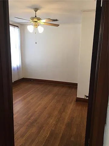 129 N Alexander St — Photo 14