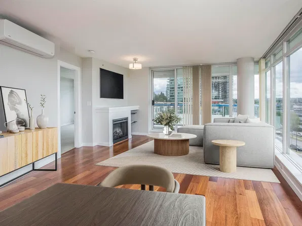 2133 Douglas Rd #507, Burnaby, BC V5C 0E9