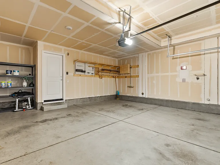 1475 Latitudes Way — Photo 40