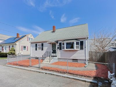 18 Hartshorn Ave, Malden, MA, 02148
