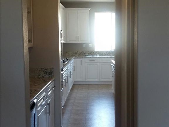 5th image of 858 Santona Ct