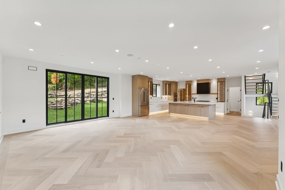 next background image