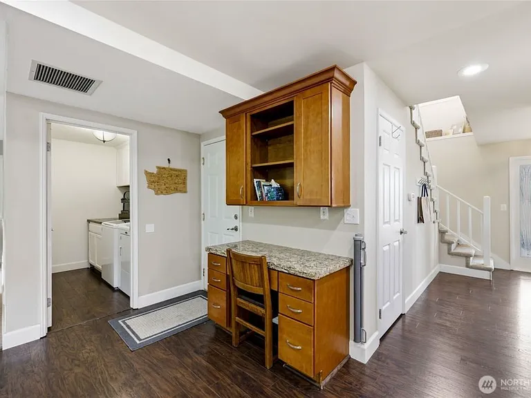 4881 NW Chad Ct — Photo 6
