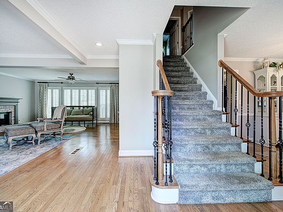4th image of 2978 Edenberry Ln NW