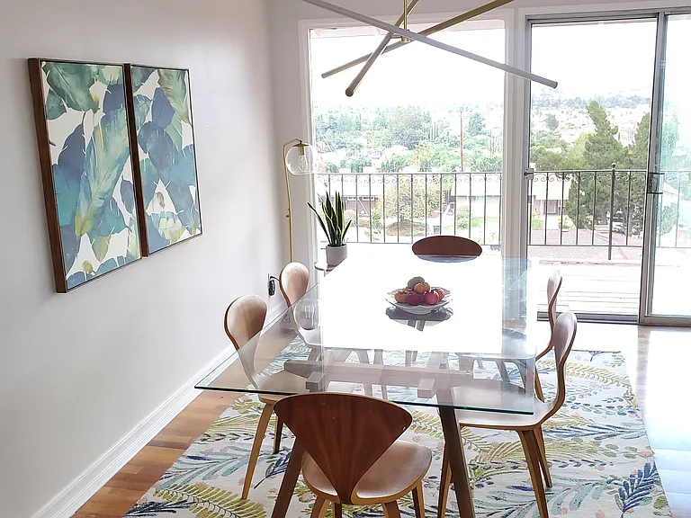 Darnell Dr — Photo 7