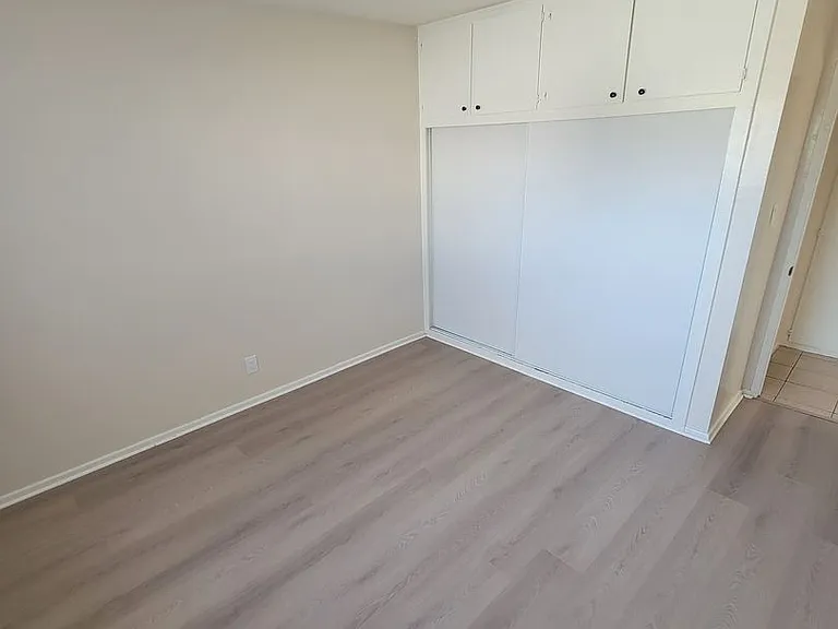13407 Cordary Ave — Photo 11