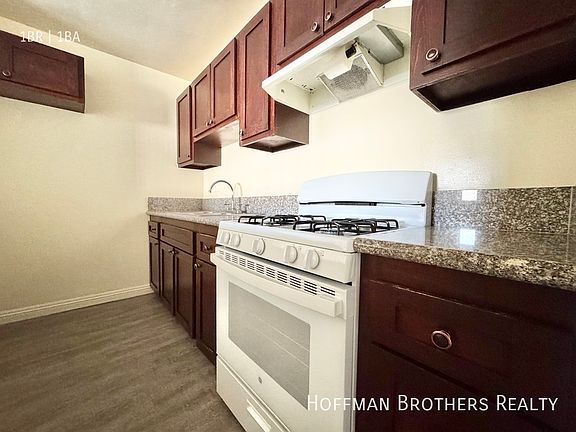 2nd image of 20334 Saticoy St APT 24