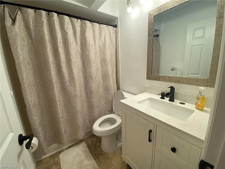 14805 Crooked Pond Ct — Photo 34