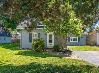 83 Sunset Dr, Rochester, NY 14618