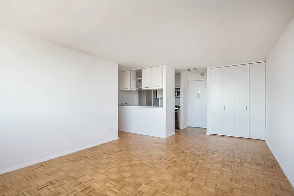 Rented by Compass | media 17