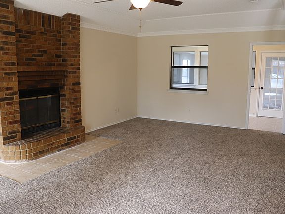 2nd image of 732 Parkview Dr