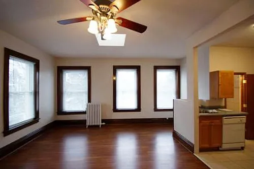 Victoria Apartments Photo 1