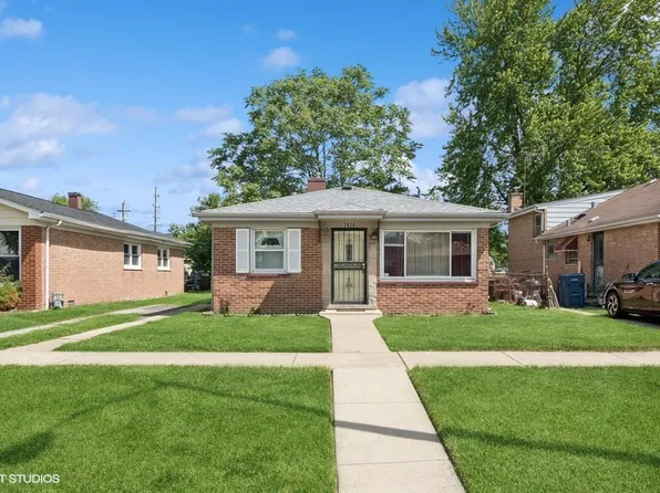 2820 139th Pl, Blue Island, IL 60406
