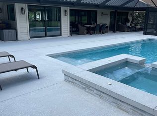 5017 Pinelake Rd, Zephyrhills, FL 33543