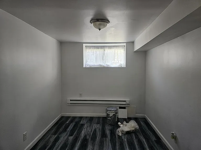 Alcott St — Photo 10