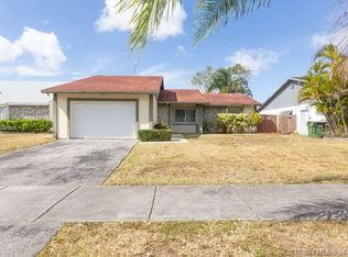 1277 S Fieldlark Ln, Homestead, FL 33035