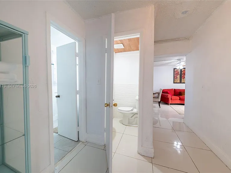 1678 SW 11th St #1 — Photo 13