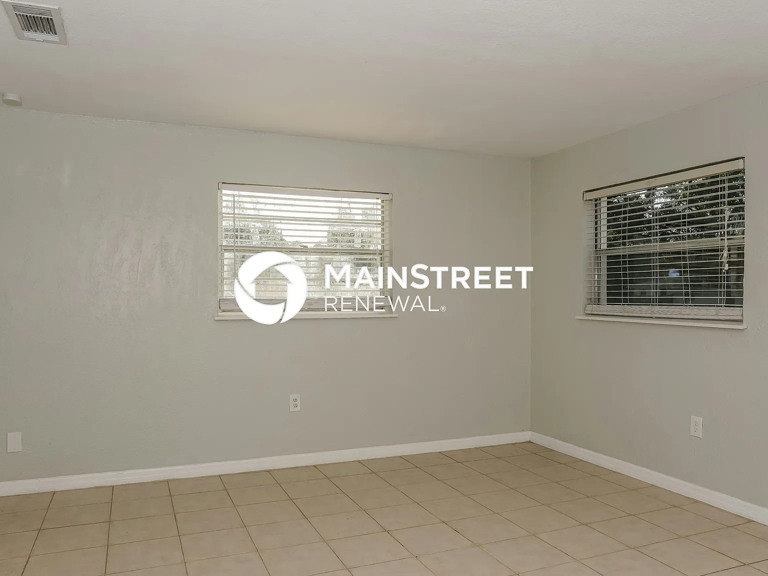 845 Avondale Rd — Photo 4