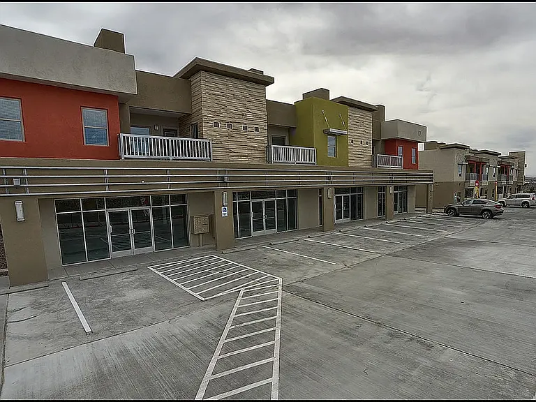 Moderno Village Apartments and Town Homes — Photo 58