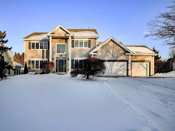 2742 Jasmine Dr, Madison, WI 53711