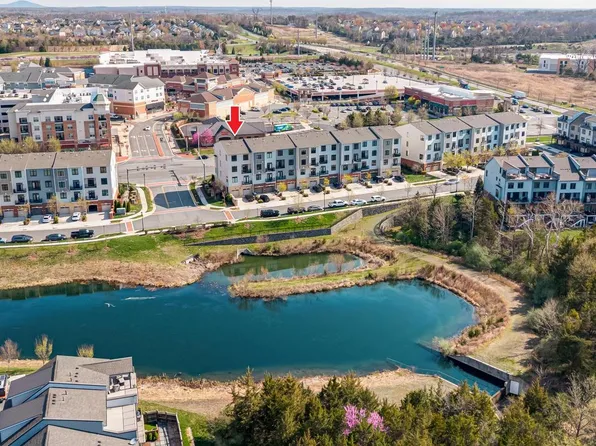 1400 Ribbon Limestone Ter SE Unit E-201, Leesburg, VA 20175