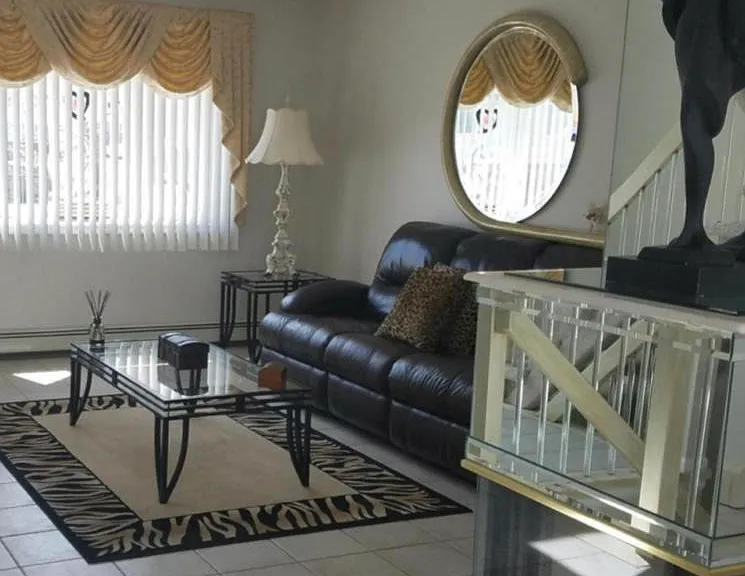 67 Robinson Ave — Photo 9