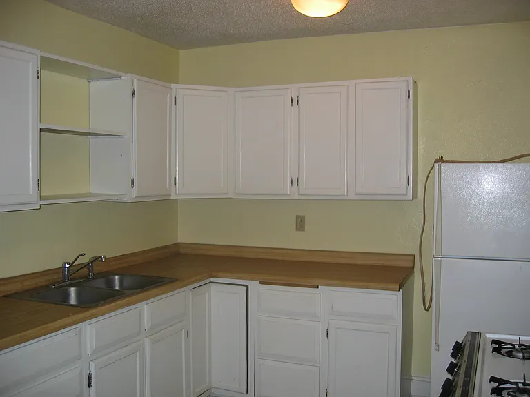 1171 Selby Ave #2 — Photo 2