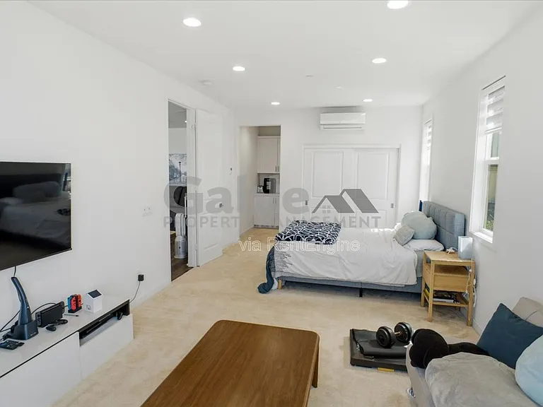 17952 Spire Ct — Photo 11