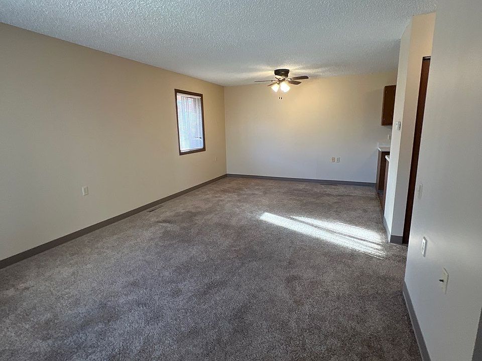 11141 N 137 (Waverly) 23 Apartment Rentals Waverly, NE Zillow