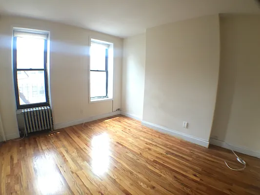 Rented by Uptown Flats LLC | media 12