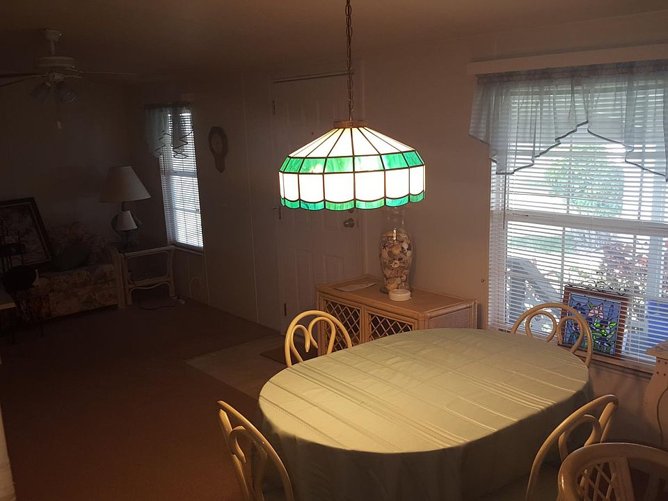 1st image of 252 Dawn Ln