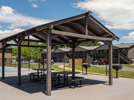 BC - Broadbay Crossings