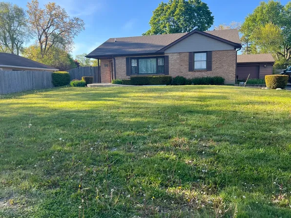 2130 Hawthorne Ln, Waukegan, IL 60087