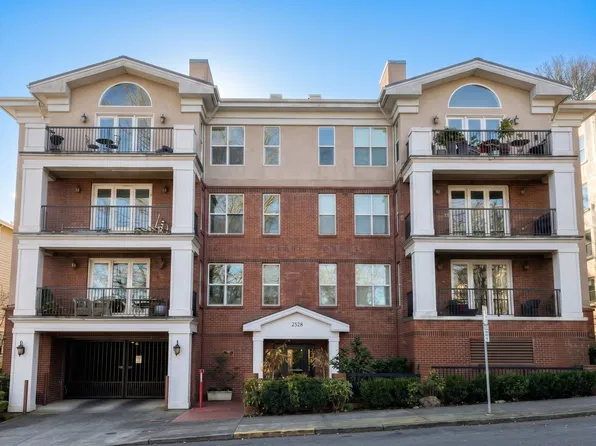 2328 NW Glisan St APT 7, Portland, OR 97210