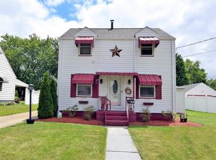 827 Frederick St, Niles, OH 44446