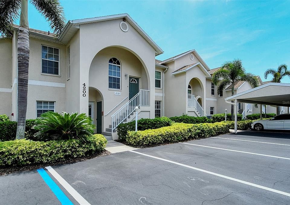 1st image of 4200 CASTLEBRIDGE LANE #1913