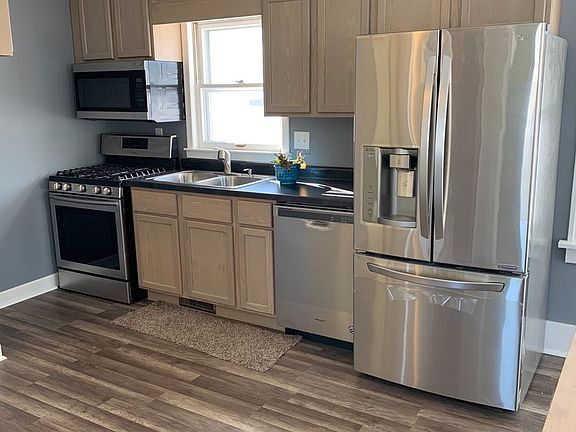 5th image of 709 Pearl Ave