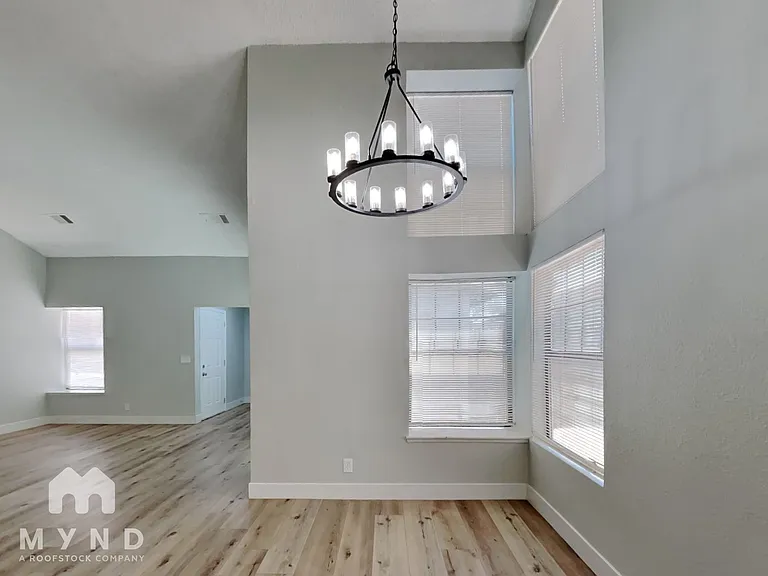 4336 Fox Point Dr — Photo 12