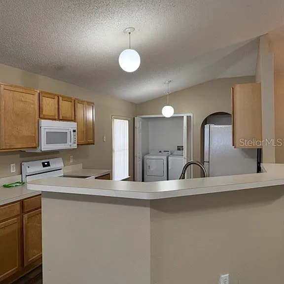 11706 Nimbus Ln — Photo 5